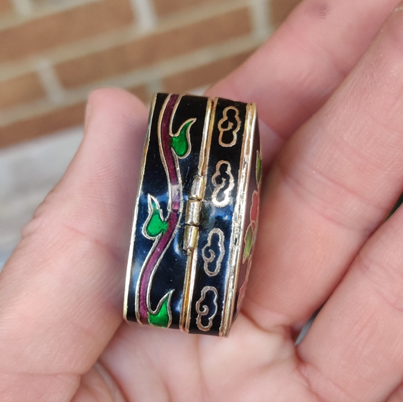 Vintage Baked Enameled Cloisonne Floral Hinged Trinket Box - Picture 4 of 8